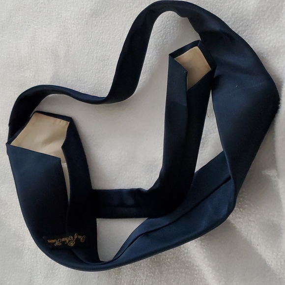 REIS OF NEW HAVEN TIE - Picture 7 of 8